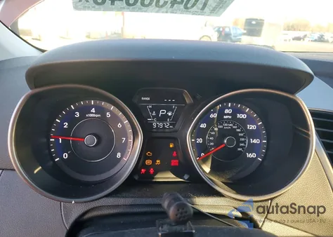 2014 Hyundai Elantra Se z USA, uszkodzony, nr VIN 5NPDH4AE3EH537869